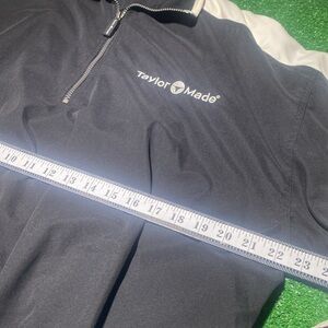 Mens Vintage Taylormade quarter zip pullover. Size Large.